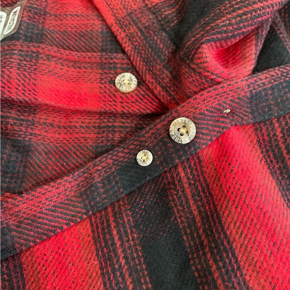 SOLD NWT Field & Stream Red Flannel Button Down Corduroy Trim at the Collar Cuff - Picture 5 of 8